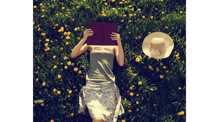 The 5 Books You Must Read in 2017